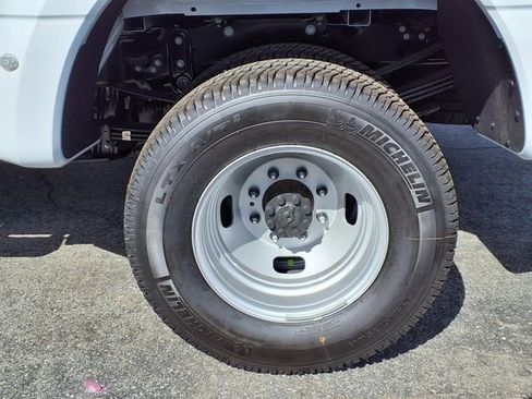 New 2026 Ford F350 XL image 5