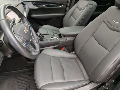 Certified 2024 Cadillac XT5 Premium Luxury w/ LPO, Floor Liner Package AWD/4WD image 21