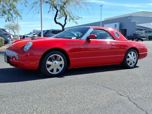 Used 2002 Ford Thunderbird Deluxe image 3