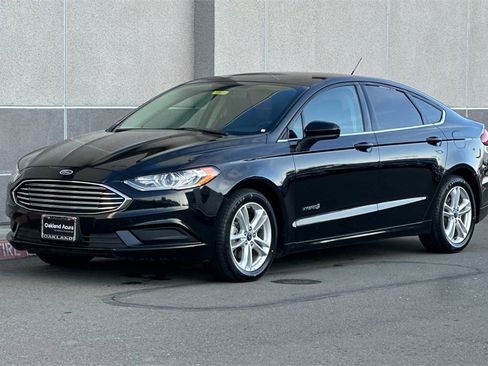 Used 2018 Ford Fusion SE image 8
