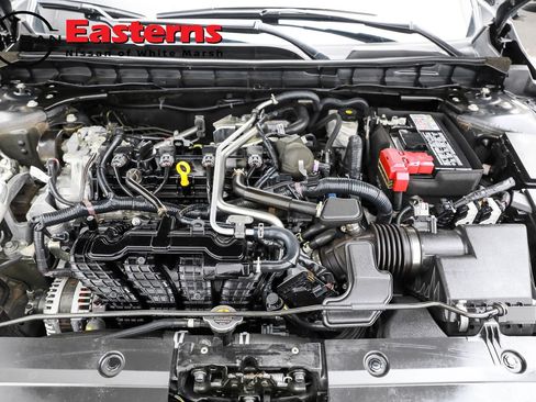 Used 2024 Nissan Altima 2.5 SV w/ SV Premium Package AWD/4WD image 7