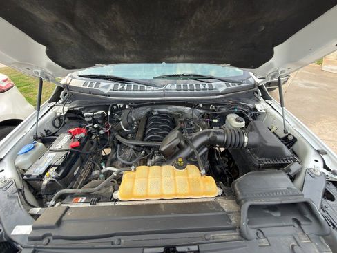 Used 2017 Ford F150 Lariat w/ Equipment Group 502A Luxury image 16