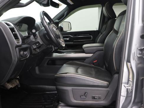 Used 2020 RAM 3500 Laramie AWD/4WD image 7