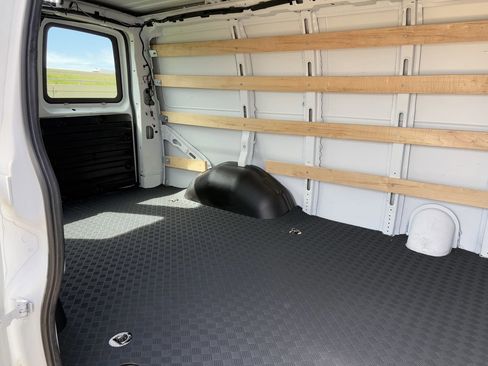 Used 2024 GMC Savana 2500 w/ Driver Convenience Package image 25