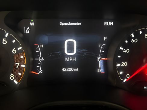 Used 2025 Jeep Compass Trailhawk AWD/4WD image 19