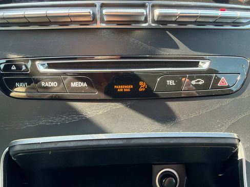 Used 2019 Mercedes-Benz GLC 300 4MATIC Coupe image 22