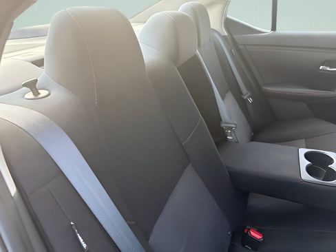 Used 2023 Nissan Sentra SR w/ Midnight Edition Package FWD image 8