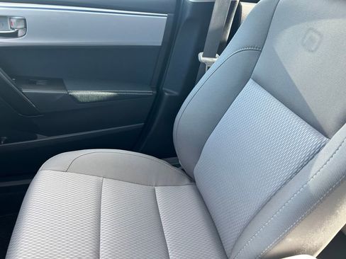 Used 2016 Toyota Corolla L image 29