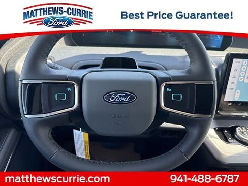 New 2026 Ford Expedition Max Active RWD image 17