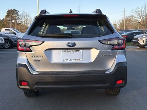 Used 2025 Subaru Outback 2.5i image 4