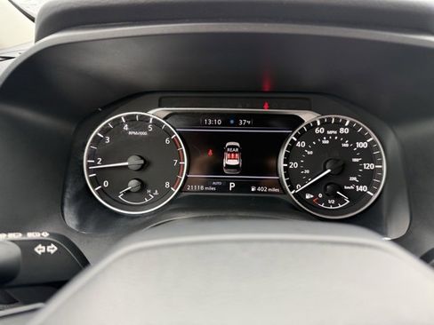 Certified 2025 Nissan Rogue SV image 18