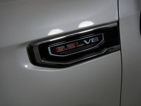 Used 2022 GMC Sierra 1500 Denali AWD/4WD image 11