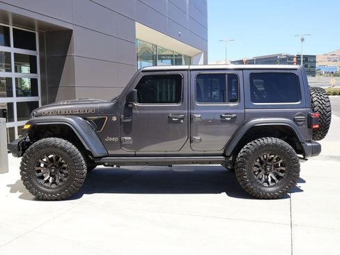 Used 2025 Jeep Wrangler Unlimited Rubicon 392 AWD/4WD image 9