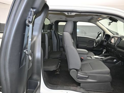 Used 2024 Nissan Frontier S w/ Technology Package AWD/4WD image 25