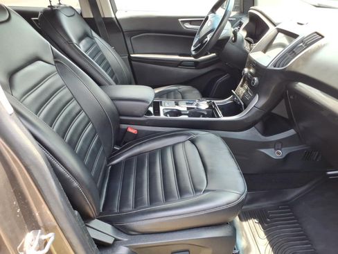 Used 2019 Ford Edge SEL w/ Equipment Group 201A FWD image 25