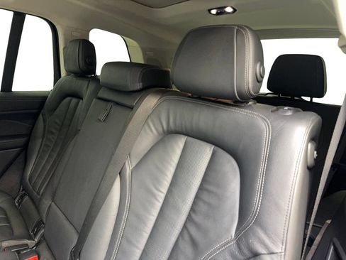 Used 2020 BMW X7 xDrive40i w/ Premium Package AWD/4WD image 35