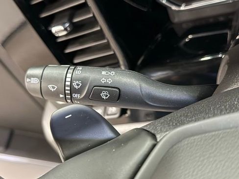 Used 2024 Chevrolet Silverado 1500 High Country w/ High Country Premium Package image 22