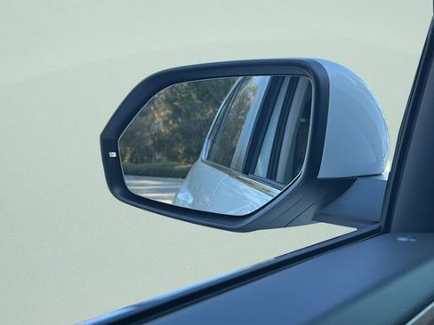 New 2026 Volkswagen Atlas SE FWD image 11