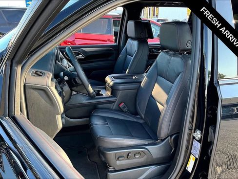 Used 2023 Chevrolet Suburban RST w/ Sport Performance Package AWD/4WD image 21