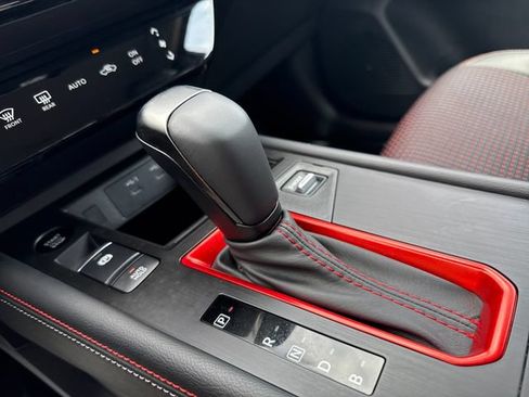 Certified 2025 Nissan Kicks SR FWD image 24
