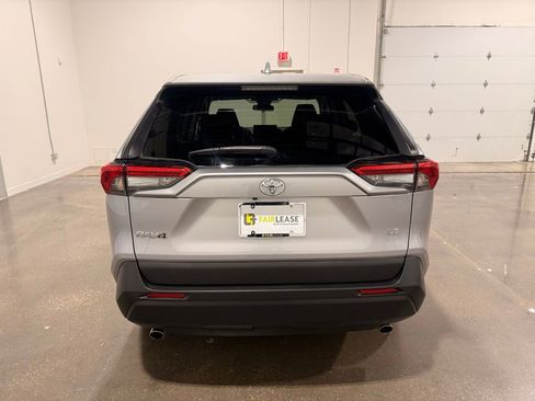 Used 2022 Toyota RAV4 LE image 6