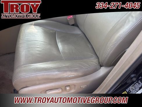 Used 2010 Toyota Highlander Limited image 32