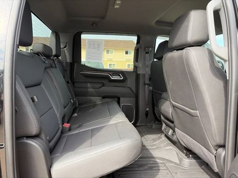 Used 2023 GMC Sierra 1500 SLT AWD/4WD image 21