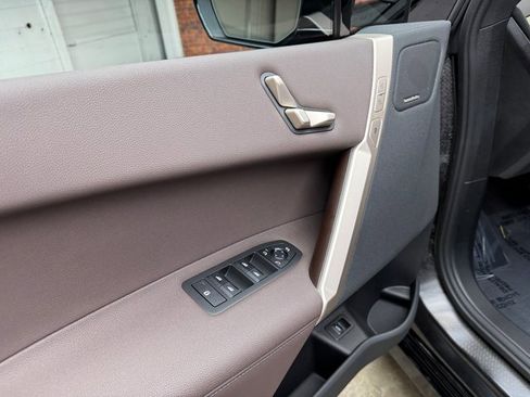 New 2026 BMW iX xDrive60 w/ Premium Package image 11