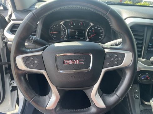 Used 2019 GMC Acadia SLT image 11
