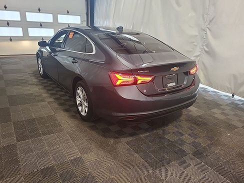 Used 2019 Chevrolet Malibu LT FWD image 4