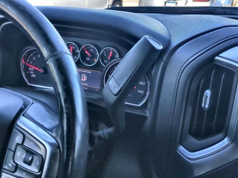 Used 2019 Chevrolet Silverado 1500 LT w/ Texas Edition image 16