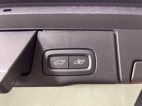 Used 2025 Volvo XC60 T8 Plus w/ Protection Package Premier AWD/4WD image 43