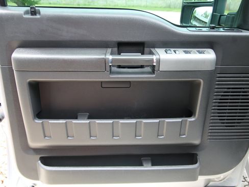 Used 2012 Ford F250 Lariat w/ Lariat Ultimate Pkg image 19