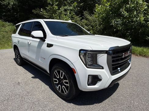 Used 2023 GMC Yukon AT4 w/ AT4 Premium Package AWD/4WD image 4