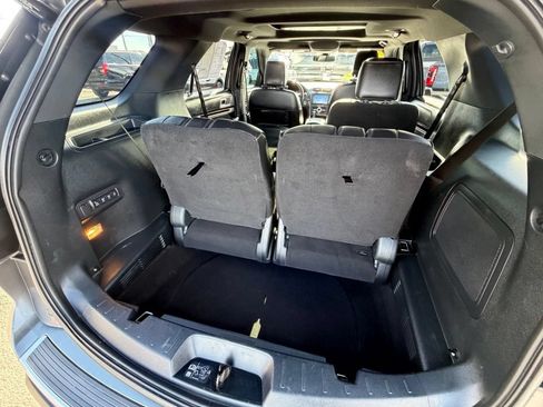 Used 2018 Ford Explorer Platinum AWD/4WD image 46