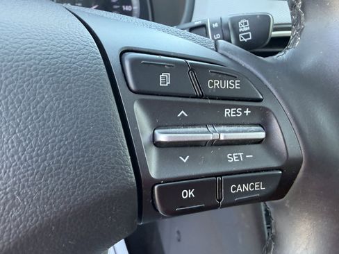 Used 2020 Hyundai Kona SEL Plus w/ Cargo Package AWD/4WD image 16