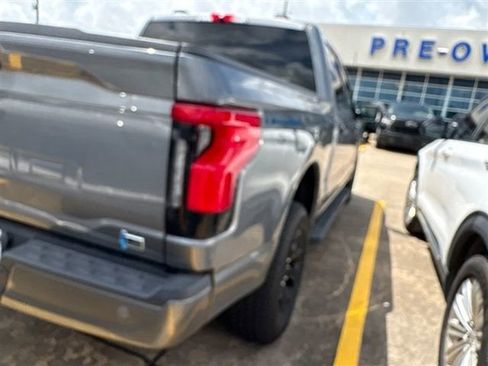Used 2025 Ford F150 Lightning XLT AWD/4WD image 11