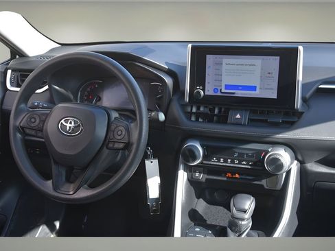 Used 2023 Toyota RAV4 LE image 18