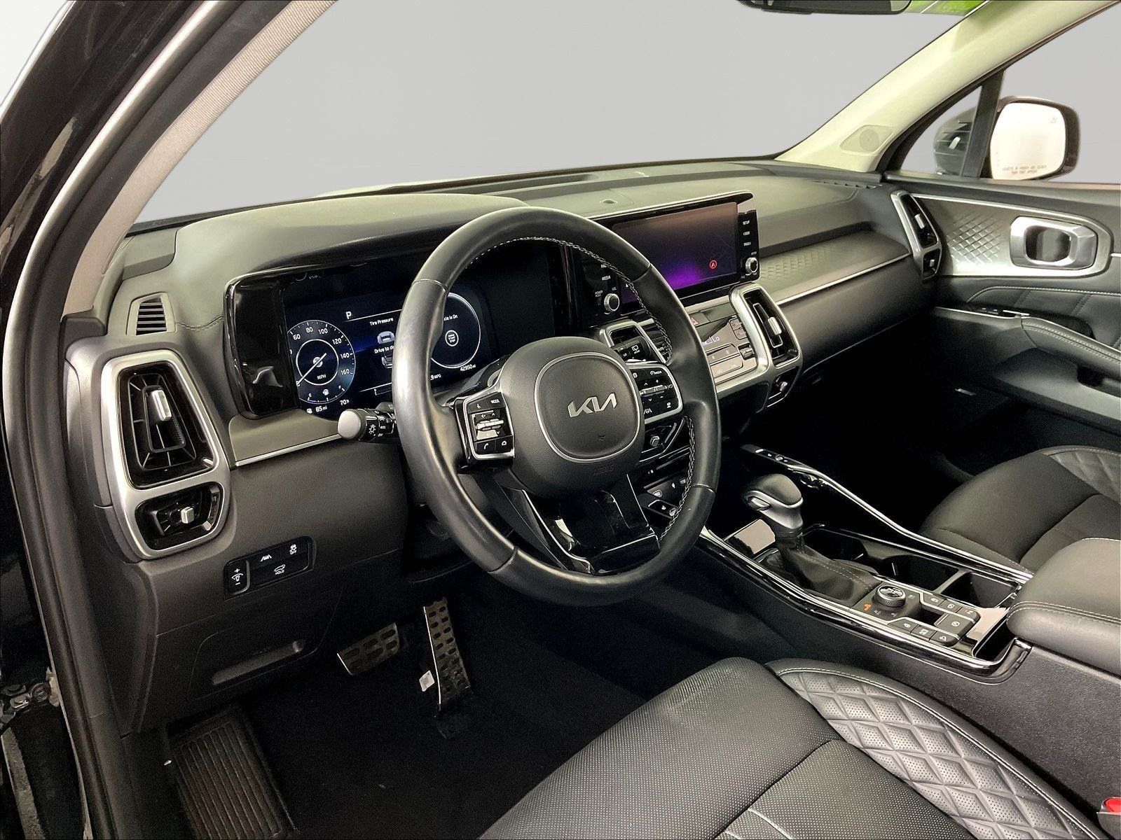 Used 2023 Kia Sorento SX AWD/4WD image 17