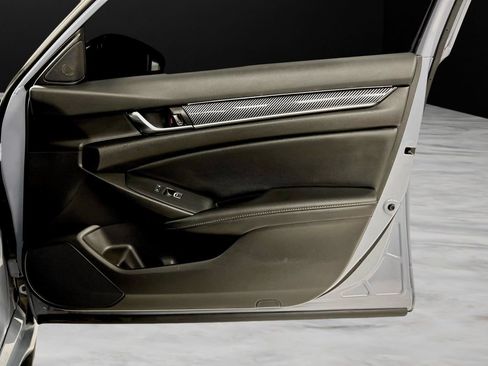 Used 2022 Honda Accord Sport image 34