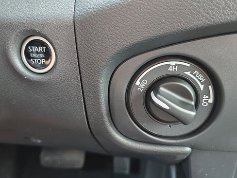 Used 2023 Nissan Frontier PRO-4X w/ Pro Convenience Package AWD/4WD image 24