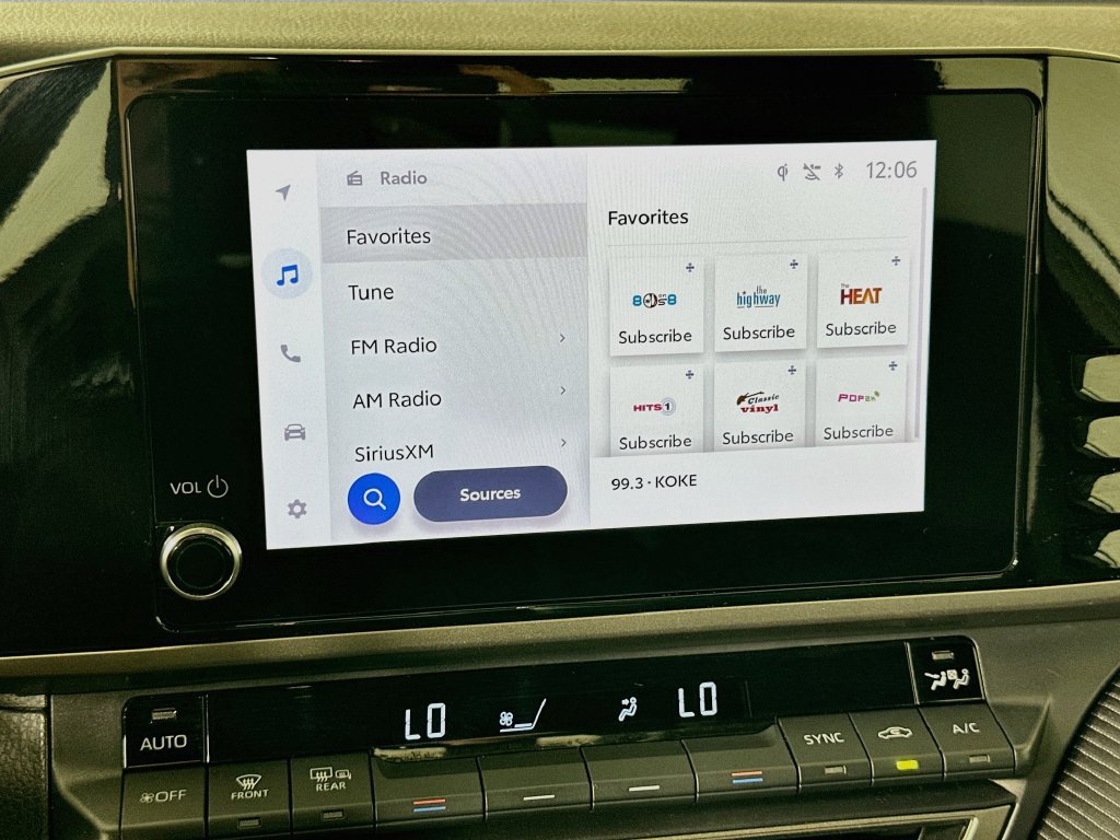 Certified 2025 Toyota Camry SE FWD image 14