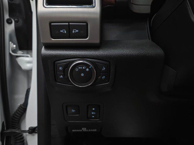 Used 2021 Ford F450 Platinum w/ FX4 Off-Road Package AWD/4WD image 34