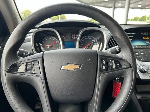 Used 2016 Chevrolet Equinox LS FWD image 13