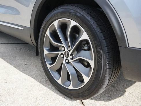 Used 2022 Lincoln Nautilus Reserve FWD image 9