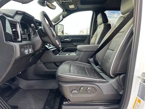 New 2026 GMC Sierra 2500 AT4X image 15