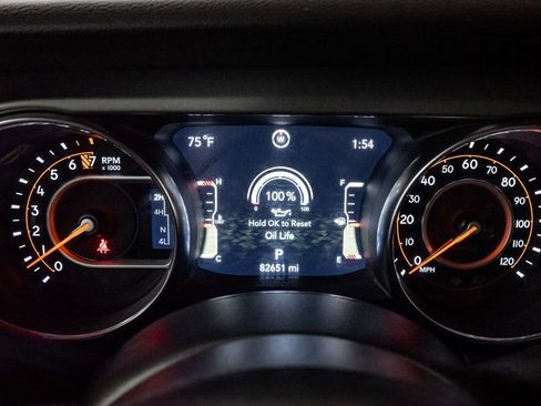 Used 2021 Jeep Wrangler Unlimited Sport AWD/4WD image 13