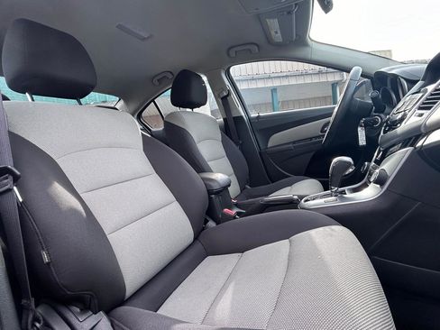 Used 2016 Chevrolet Cruze LS FWD image 19