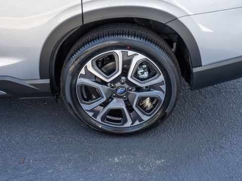 New 2025 Subaru Ascent Touring w/ Popular Package #2 image 9