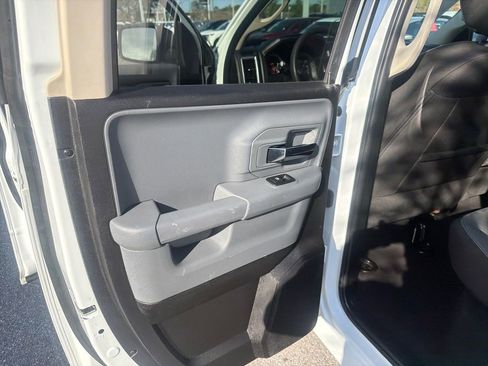 Used 2024 RAM 1500 Classic SLT image 17